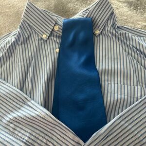 Roundtree & Yorke Light Blue and Navy Striped Dress Shirt